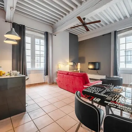 Emplacement N°1 Tres Bel Spacieux Apartment